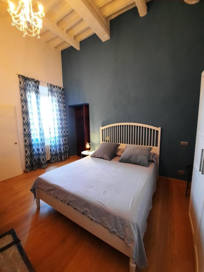 Appartamento In Palazzo Bucelli Montepulciano Stazione Exterior foto