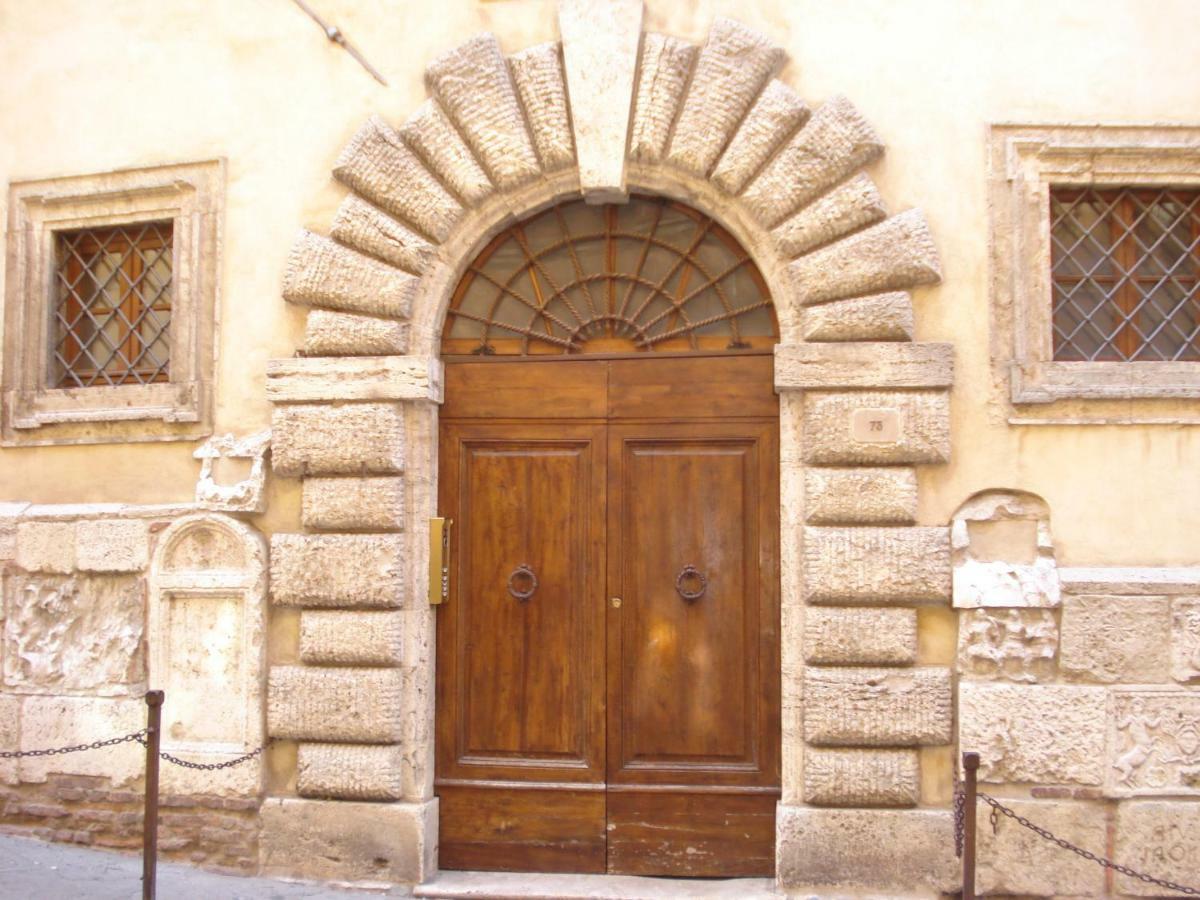 Appartamento In Palazzo Bucelli Montepulciano Stazione Exterior foto